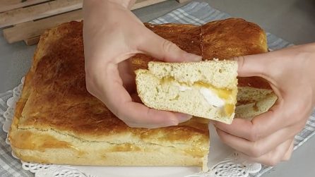 Torta di pan brioche alle pesche: il dolce fragrante, soffice e squisito
