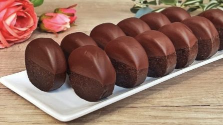Medaglioni dolci al cioccolato: la golosa ricetta senza cottura