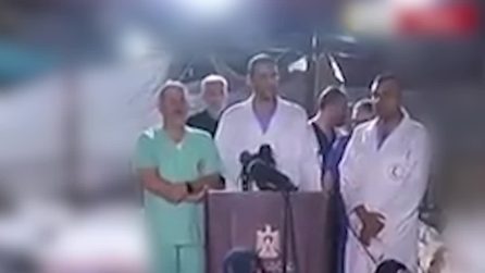 I medici dell'ospedale di Gaza bombardato: "C'erano corpi ovunque"