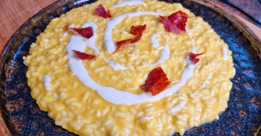 Risotto zucca, gorgonzola e speck: la ricetta del primo piatto goloso ...