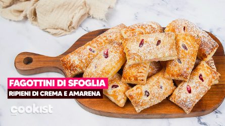 Fagottini di sfoglia con crema e amarena: golosi e sfiziosi, sono facili da preparare!