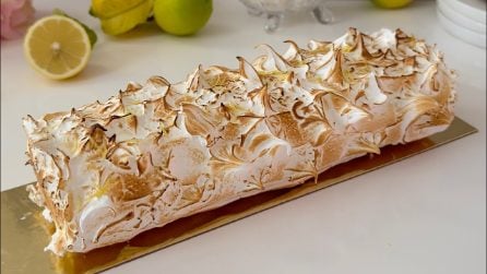 Rotolo meringato: la ricetta per un dessert delizioso e bellissimo