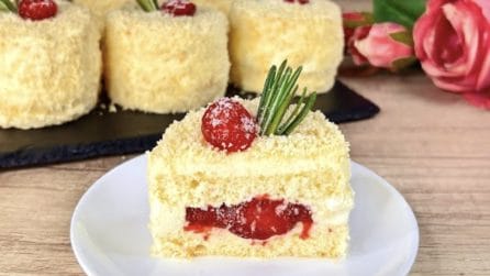 Tortine alle fragole: la ricetta dei dolcetti semplici e irresistibili