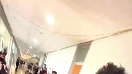 Il video del giro in moto nei reparti dell'ospedale: il regalo per i bimbi malati di tumore