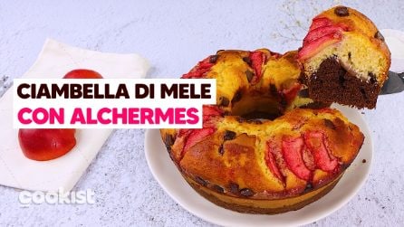 Ciambella di mele e Alchermes: il dolce soffice e profumato da provare subito