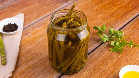 ASPARAGI SOTT’OLIO: la conserva primaverile semplicissima da preparare!