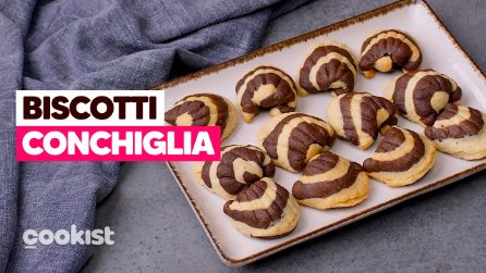 Biscotti conchiglia bicolore: perfetti per una merenda facile e golosa