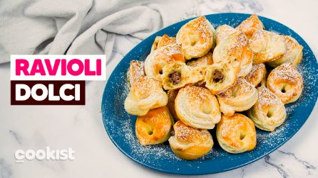 Ravioli dolci al cioccolato: pronti con la pasta sfoglia in pochi minuti!