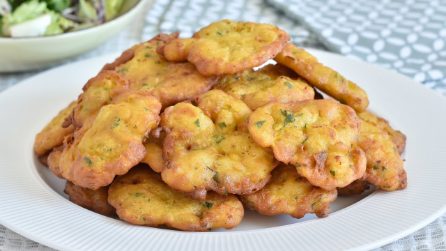 Frittelle di gamberi: la ricetta per un antipasto sfizioso e saporito