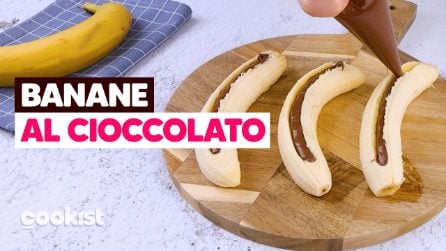 Banana al cioccolato in pasta sfoglia: uno snack così facile e goloso non l’hai mai provato!