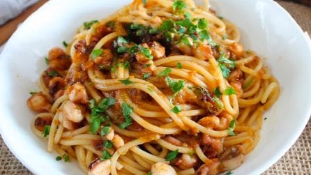 Spaghetti al sugo di pesce: il primo piatto di mare che vi delizierà