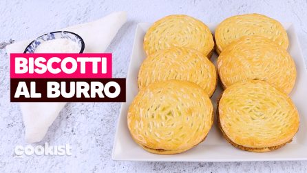 Biscotti al burro con noci e marmellata: sono così buoni che li mangeresti uno dopo l’altro!