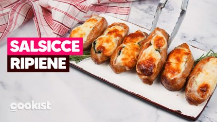 Salsicce ripiene con spinaci e formaggio: un piatto ricco di gusto e semplice da preparare!