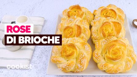 Rose di brioche: soffici e profumate, non vedrai l'ora di provarle!