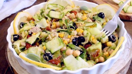 Insalata di zucchine tutta a crudo: un piatto fresco, veloce e squisito