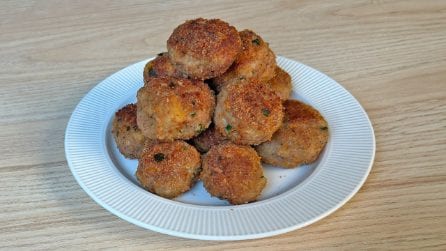 POLPETTE DI CARNE FRITTE: come farle MORBIDE e saporite COME QUELLE DELLA NONNA 🤤