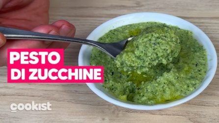 Pesto di zucchine: facilissimo e cremoso, sarà il condimento perfetto per i tuoi piatti estivi!