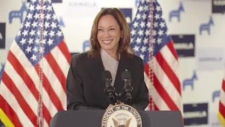 Kamala Harris attacca Trump: "Ho avuto a che fare con predatori e truffatori, so che tipo è"