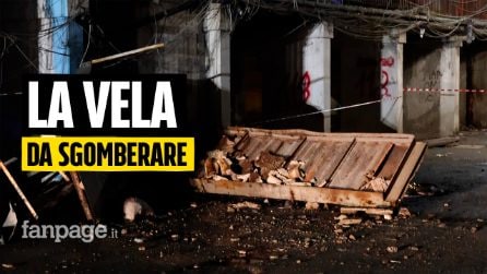 Crollo nella Vela Celeste a Scampia: "Ci sono 800 persone da sistemare"