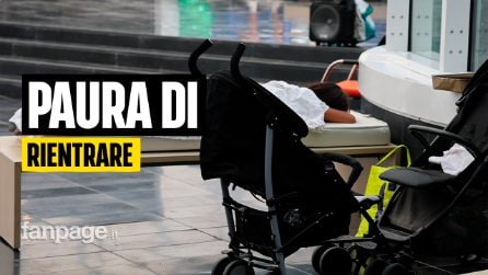 Scampia, gli sfollati della Vela Celeste: "Non rientriamo a casa, abbiamo paura"