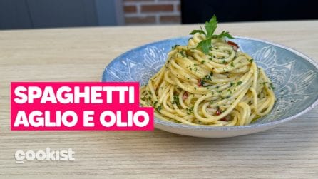 SPAGHETTI AGLIO, OLIO E PEPERONCINO 🌶️ la ricetta facile e veloce per farli CREMOSI 😋
