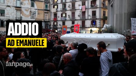 Funerali di Emanuele Tufano a Napoli, il vescovo Battaglia: “La città non vede i suoi figli fragili"