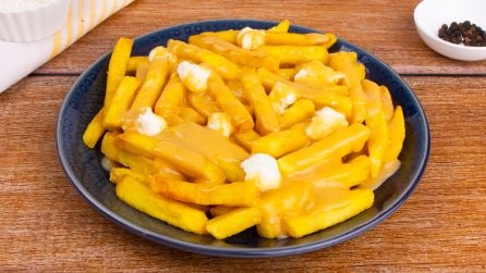 POUTINE: la ricetta originale canadese da fare in pochi passi!