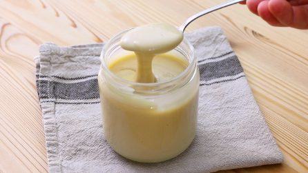 CREMA DI MANDORLE: perfetta da spalmare sul pane o per arricchire i tuoi dolci!