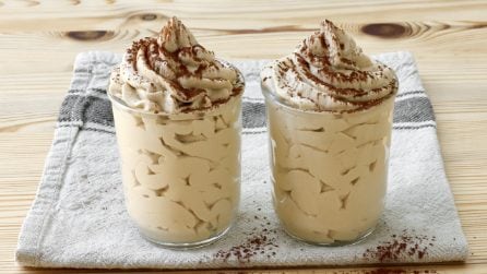 MOUSSE AL CAFFÈ: il dessert al cucchiaio cremoso e facile da fare!