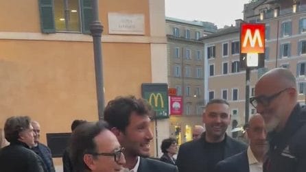 Stefano De Martino alla prima del film di Giovanni Esposito, c'è anche il Dottore di Affari Tuoi