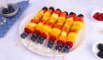 SPIEDINI DI FRUTTA: la soluzione originale e colorata per servire la frutta!