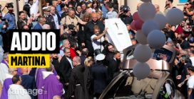 I funerali di Martina Carbonaro, uccisa dall'ex ad Afragola: "Non chiamatelo raptus, è femminicidio"