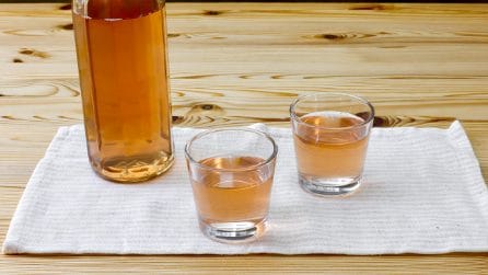PEACH LIQUEUR: fresh and tasty!