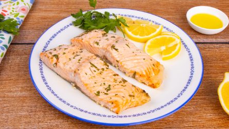 BAKED SALMON: it will take you a few minutes for a delicious second course!