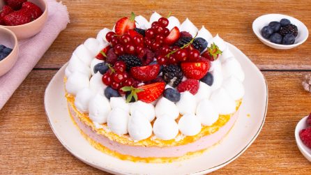 TORTA AI FRUTTI DI BOSCO: il dessert fresco e goloso!