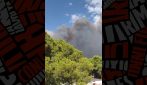 Enorme incendio a Metaponto, paura e villaggi turistici evacuati 