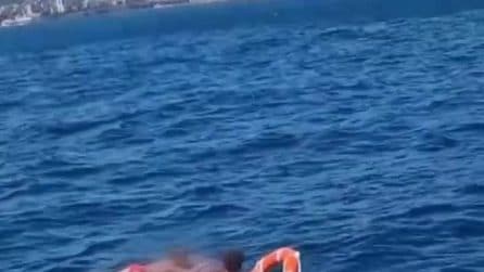 Castellammare di Stabia, nonna e nipote salvati in mare