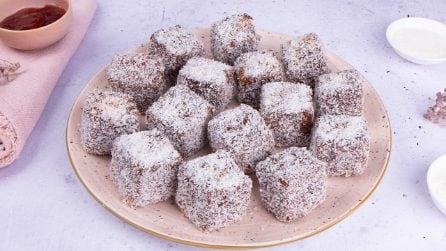 LAMINGTONS: traditional Australian sweets!
