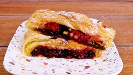 BERRY STRUDEL: the crumbly and delicious dessert!