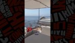 Cerca di raggiungere la Spagna dal Marocco con salvagente e pinne: una famiglia lo salva sullo yacht