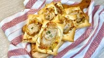 PEARS PUFF PASTRY TREATS: they're SAVORY and CRUNCHY!