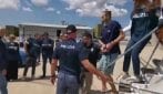 Kaufman portato in ospedale dopo aver dato in escandescenze sul volo per l'Italia: cosa è successo
