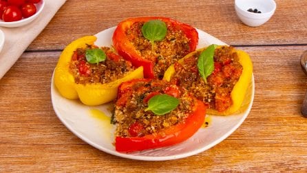 PEPERONI RIPIENI DI TONNO: il piatto ricco e saporito!