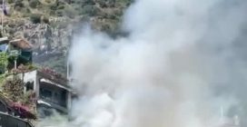 Incendio a ridosso dell'hotel di lusso Il San Pietro di Positano: fiamme domate