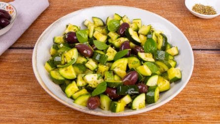 STEAMED ZUCCHINI: for a light and healthy side dish!