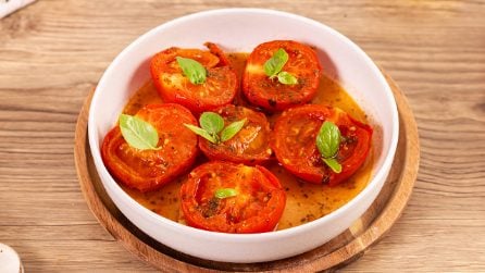 TOMATO IN A PAN: a quick and tasty side dish!