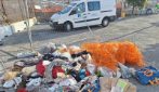 Oltre 5 tonnellate di rifiuti sotto le mura del Maschio Angioino rimosse dalla Napoli Servizi