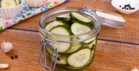 CETRIOLI IN AGRODOLCE: la ricetta estiva fresca e saporita!