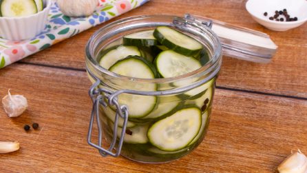 CETRIOLI IN AGRODOLCE: la ricetta estiva fresca e saporita!