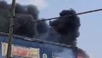 Camion di pomodori va a fuoco sull'autostrada A30 Caserta-Salerno, grosso incendio a Sarno56014 hd